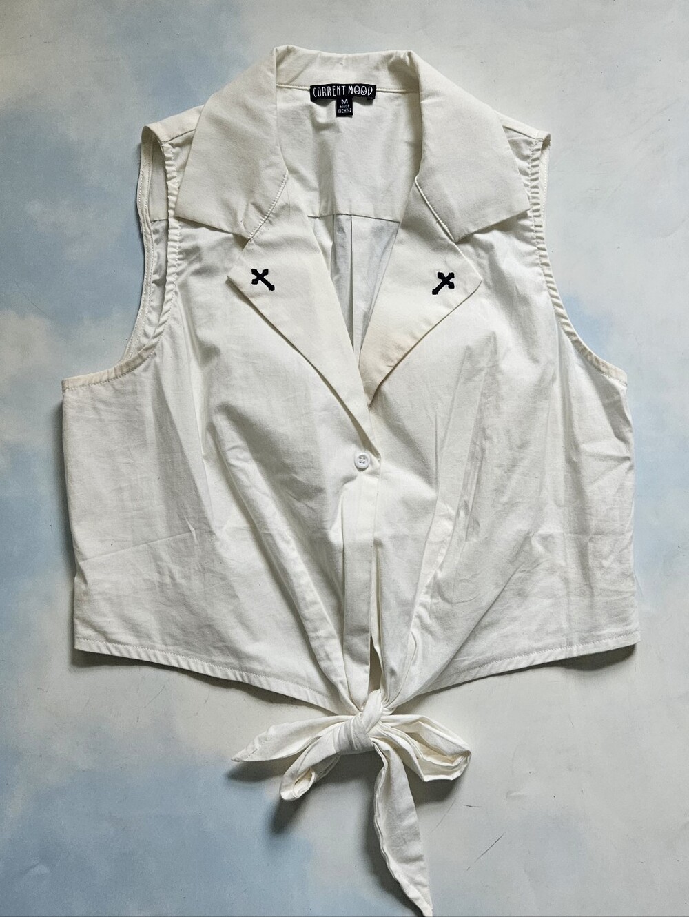 Current Mood Cream Tie-Front Sleeveless Collared Top
